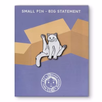 Emaillepin | sitting cat
