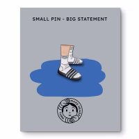 Emaillepin | socks and slippers