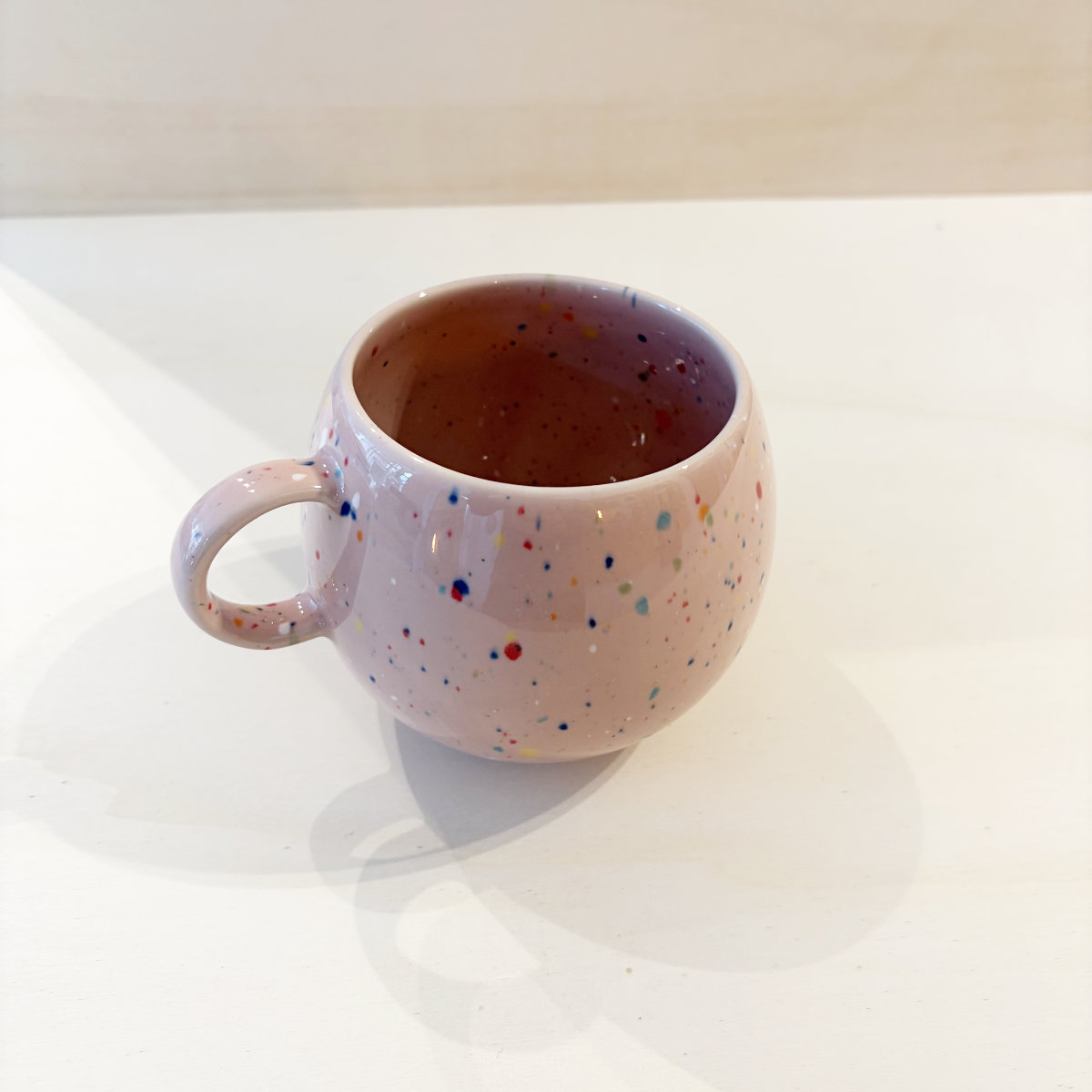 egg back home Konfetti-Tasse 500ml | rosa